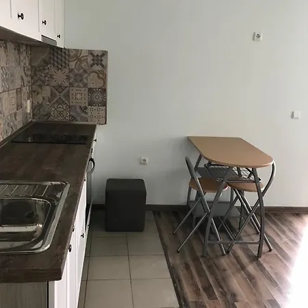 83 Ulitsa 